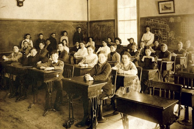 school room 1900s 2_1050x700