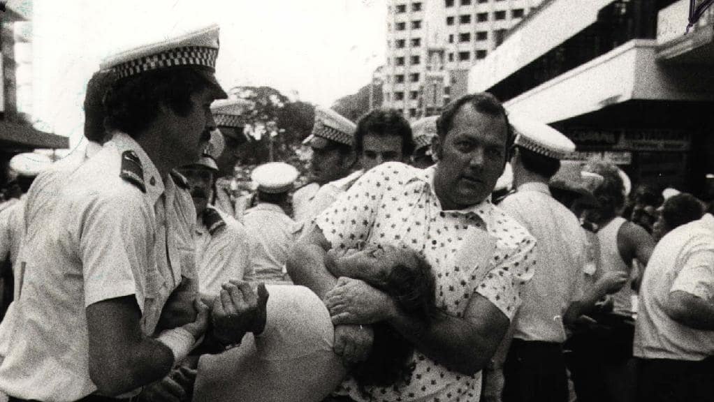 13d4fb4253d698d6c2de3ed10b8c845c